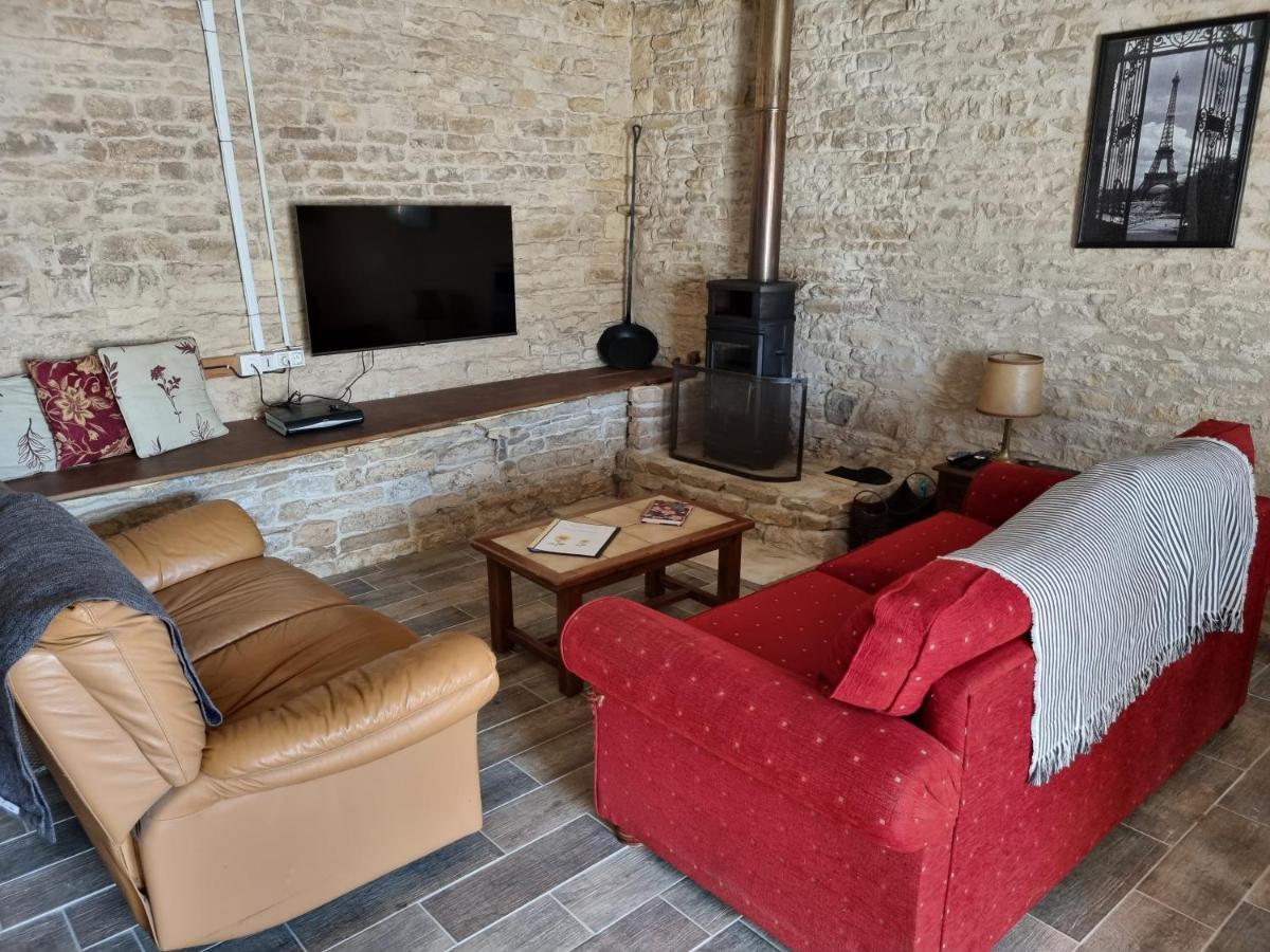 Le Verger Des Noyer Relaxing Getaway With Private Pool Mairé-l'Eveseault 외부 사진